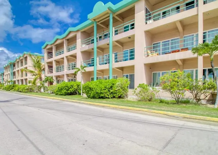 E303 Mara Laguna * San Pedro (Ambergris Caye)